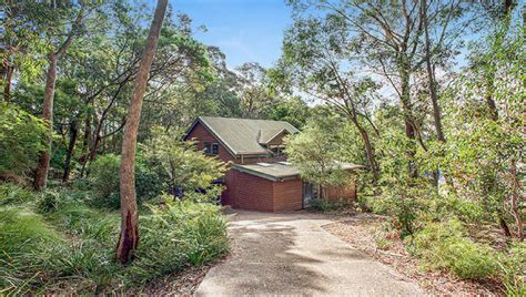 properties for sale wentworth falls|25 claines crescent wentworth falls.